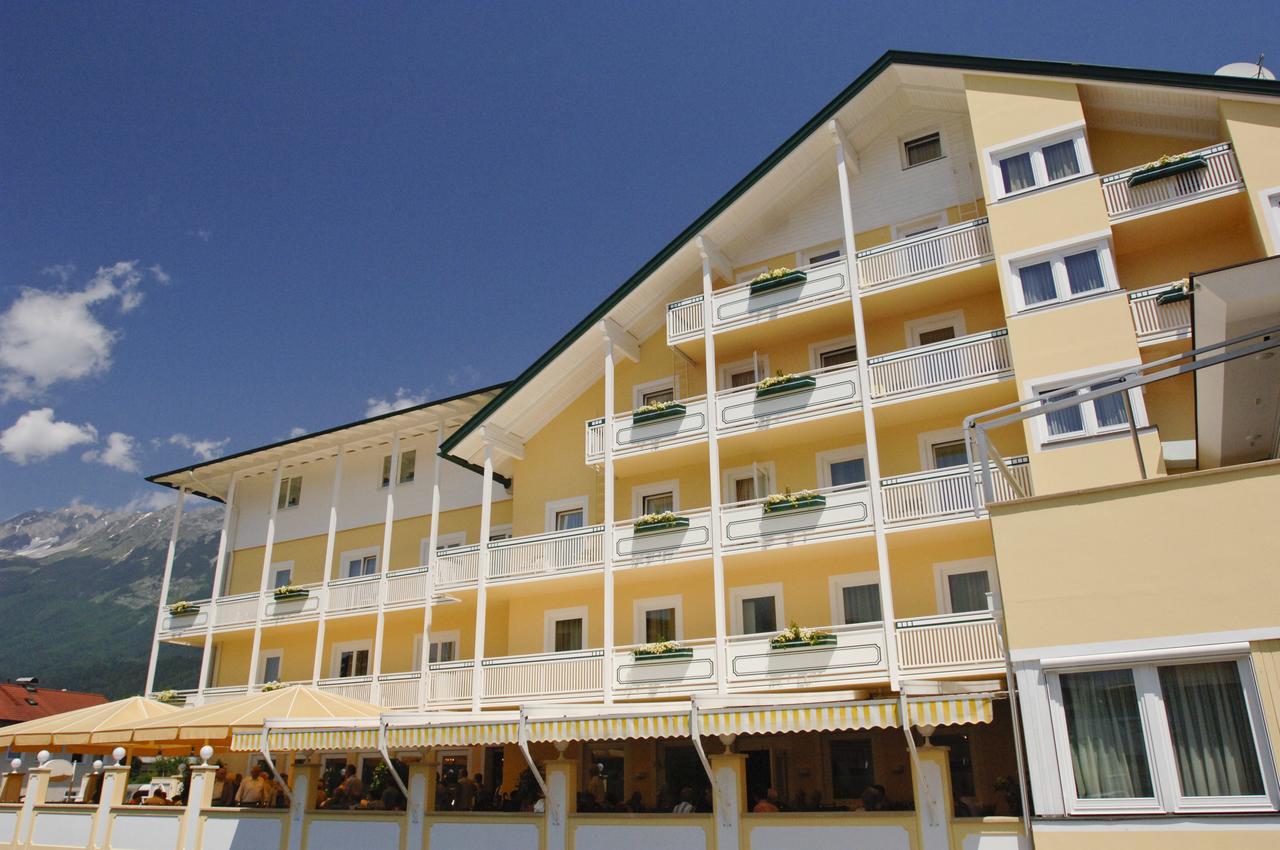 Rumer Hof Exterior photo